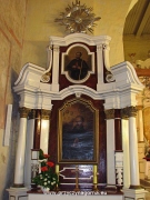 Barokowy ołtarz boczny z XVIII w. z obrazami : św. Ignacego Loyoli i św. Franciszka